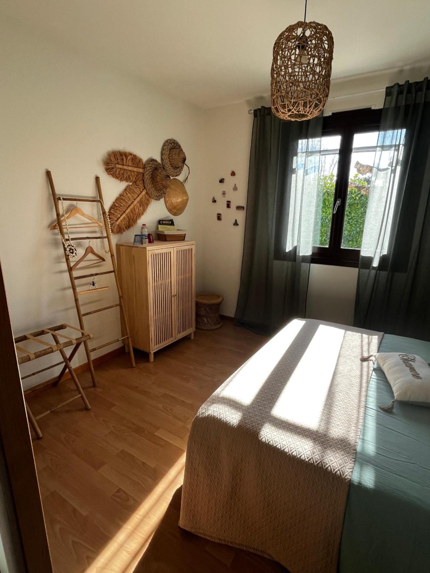 Les Voyages De Louison Bed & Breakfast Lavardac Екстериор снимка